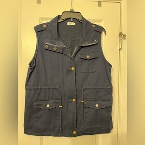 XL Qearal Navy Sleeveless Vest